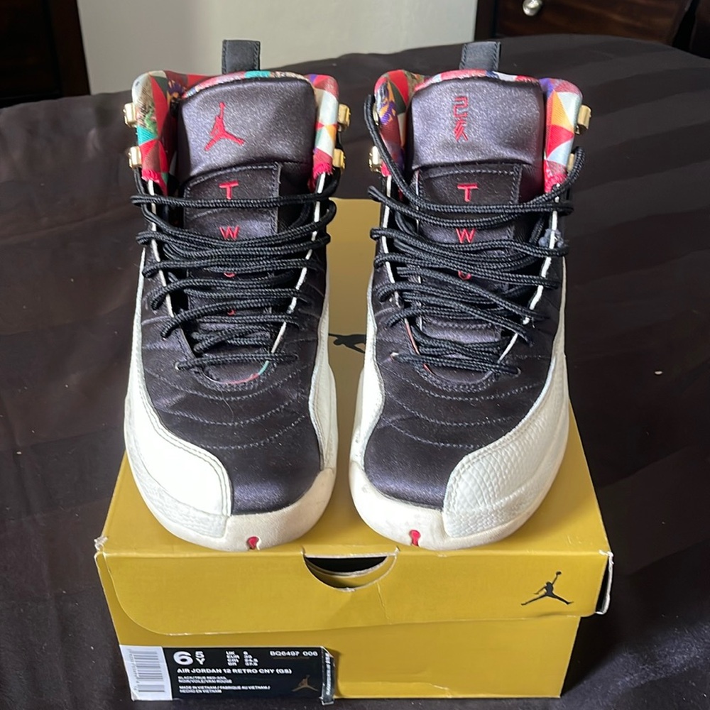 Air Jordan 12 Retro black/True Red-Sail